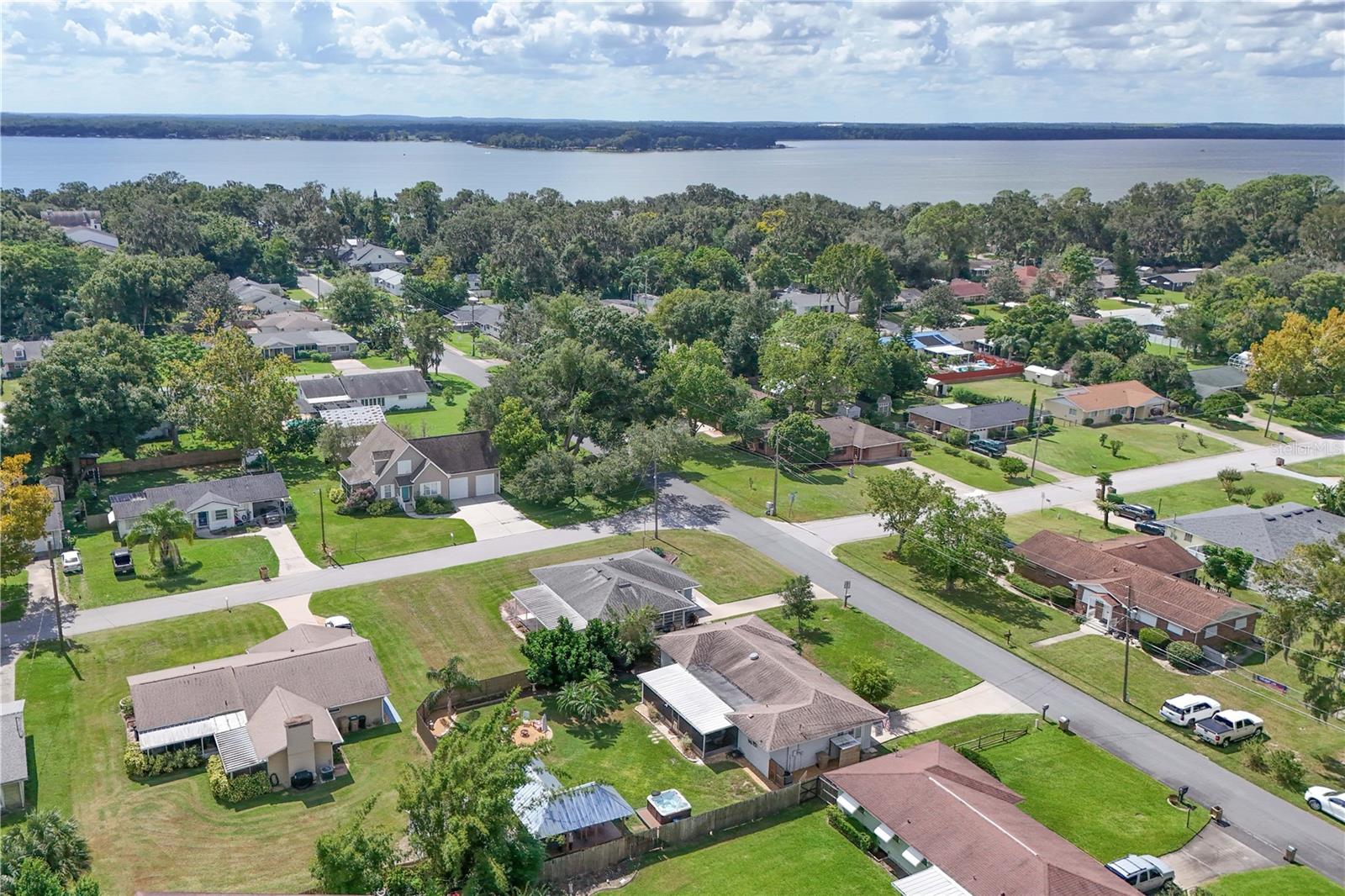 326 N SUNSET DR, MOUNT DORA, FL, 32757