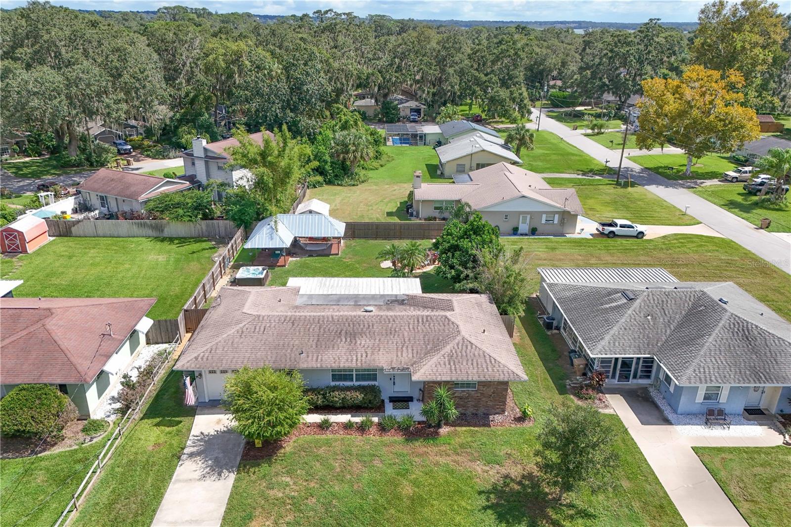 326 N SUNSET DR, MOUNT DORA, FL, 32757