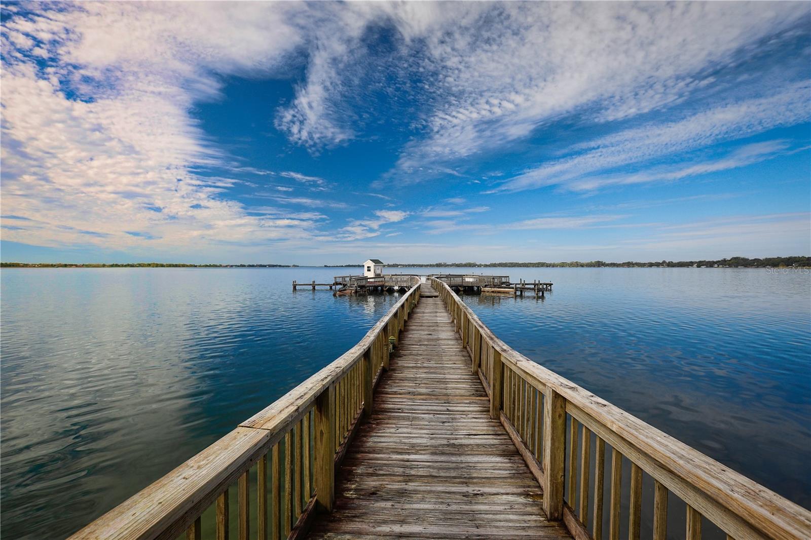 326 N SUNSET DR, MOUNT DORA, FL, 32757