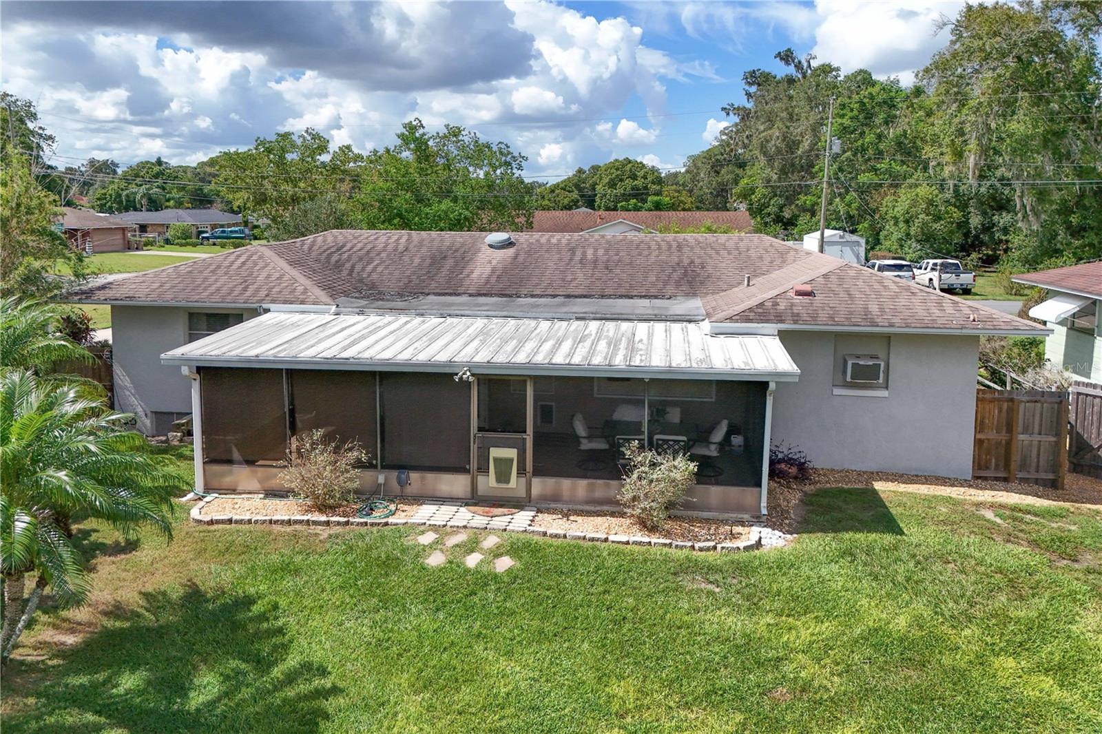 326 N SUNSET DR, MOUNT DORA, FL, 32757