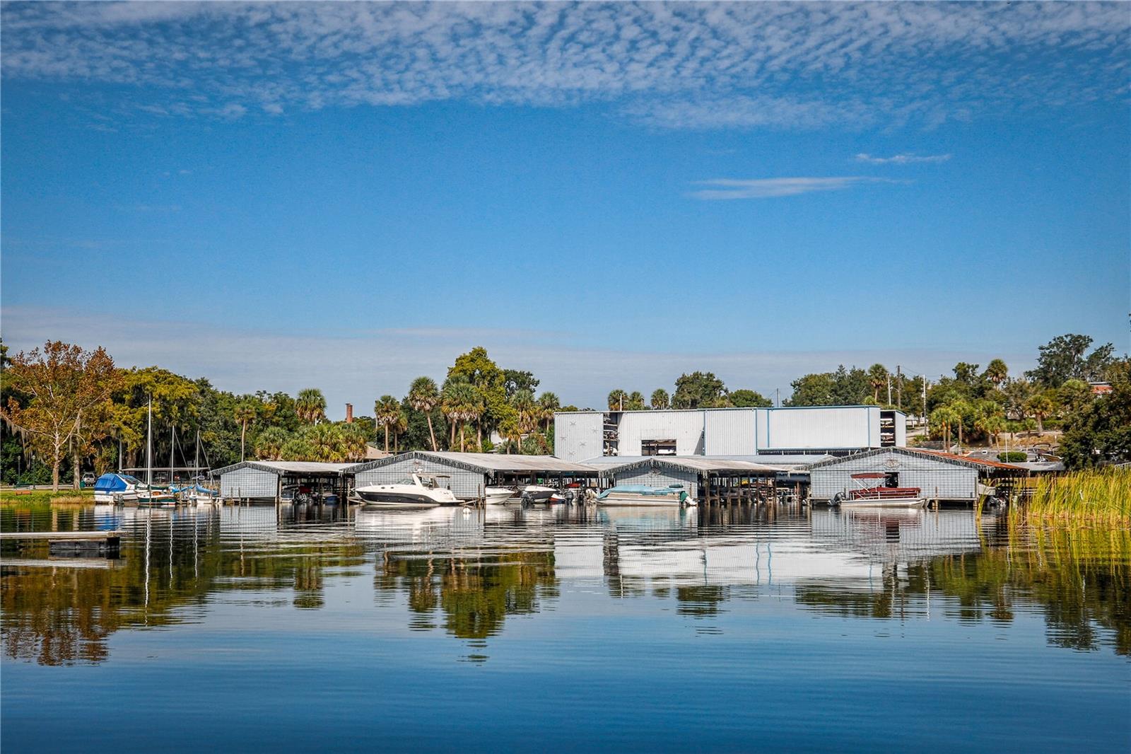 326 N SUNSET DR, MOUNT DORA, FL, 32757