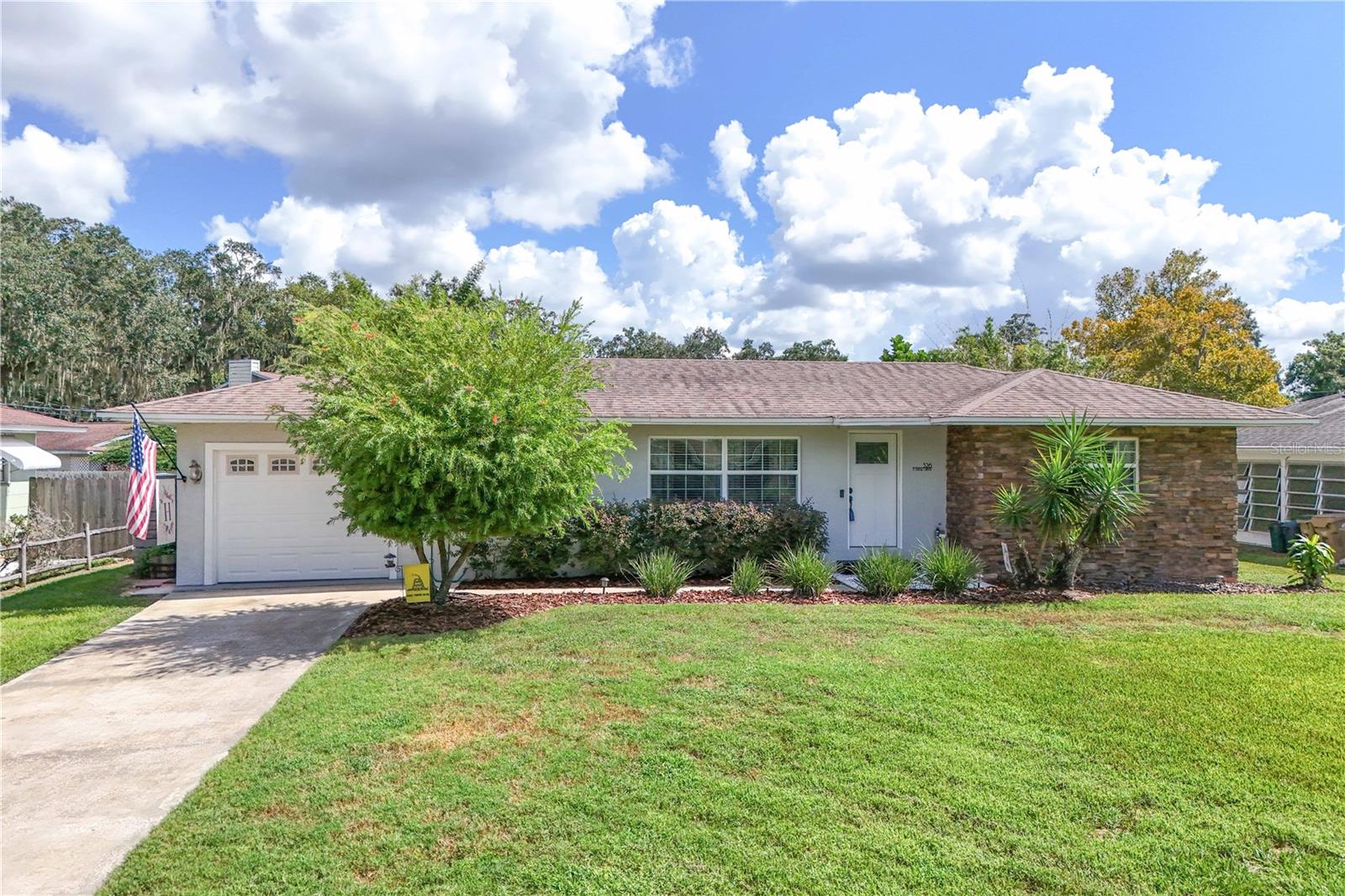 326 N SUNSET DR, MOUNT DORA, FL, 32757