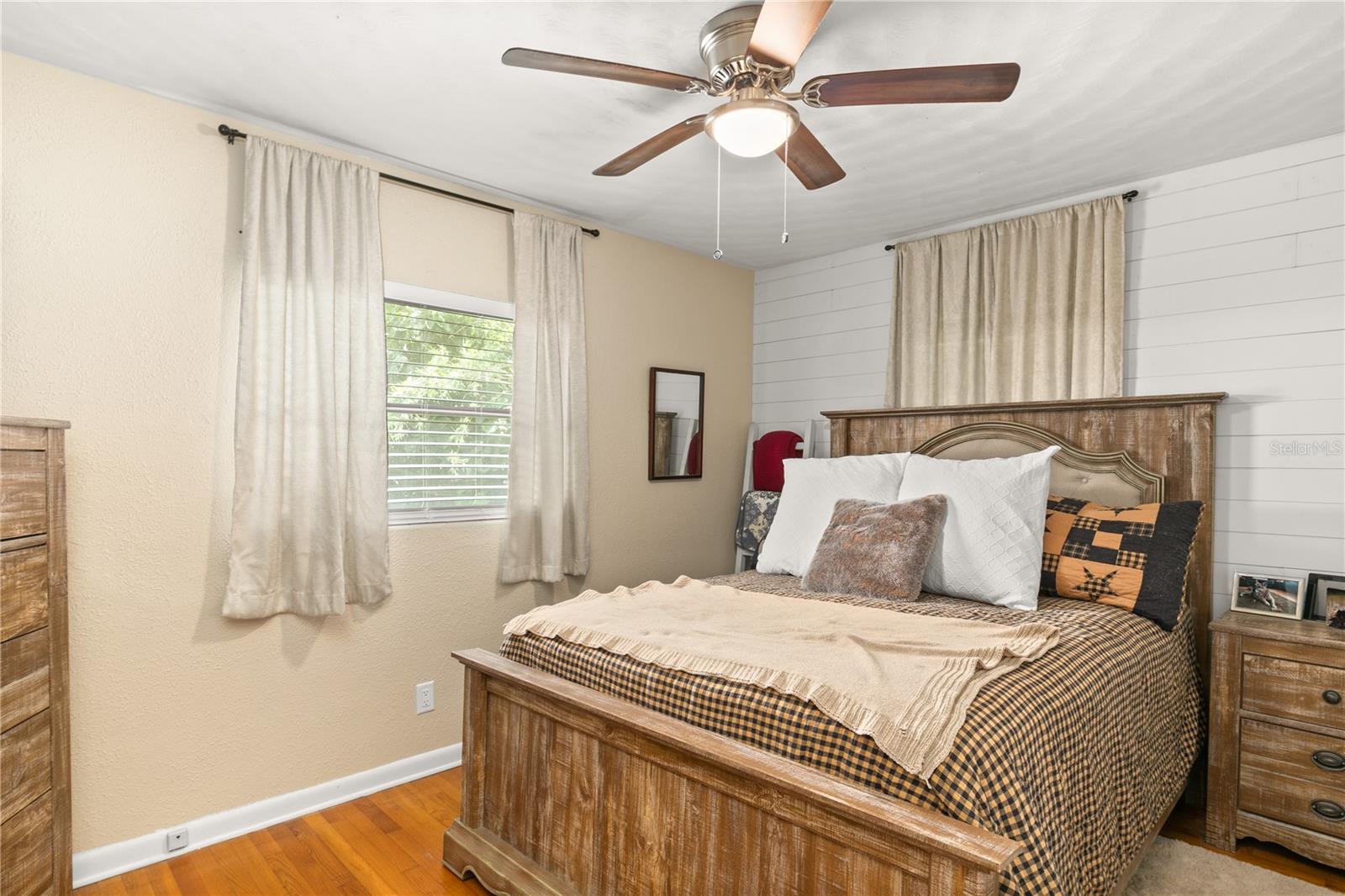 326 N SUNSET DR, MOUNT DORA, FL, 32757
