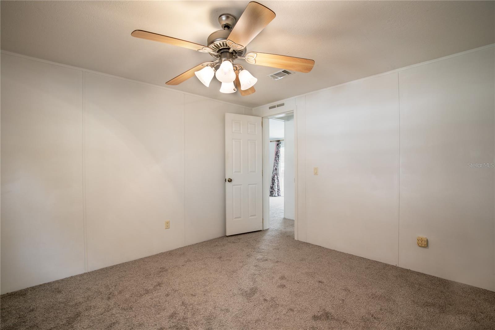 8626 TREASURE ISLAND RD, LEESBURG, FL, 34788