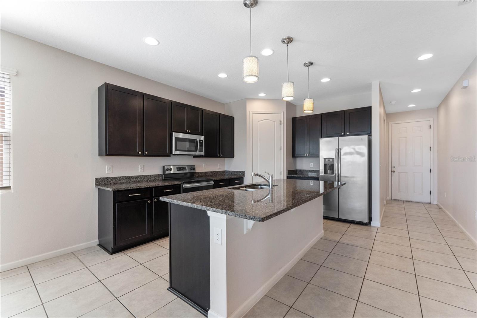 555 MEADOW POINTE DR, HAINES CITY, FL, 33844