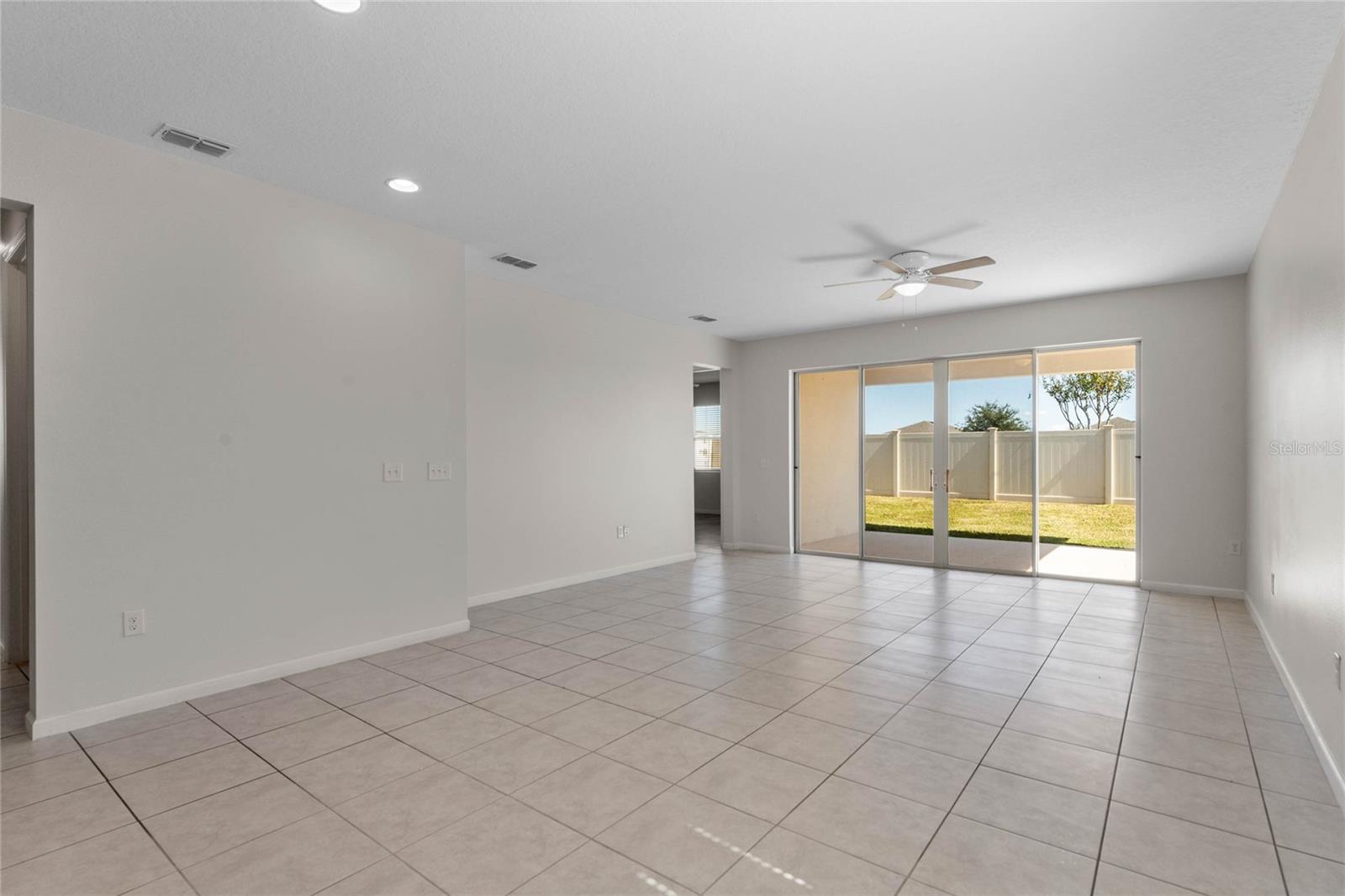 555 MEADOW POINTE DR, HAINES CITY, FL, 33844