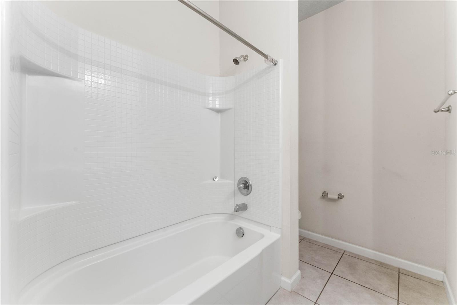 555 MEADOW POINTE DR, HAINES CITY, FL, 33844