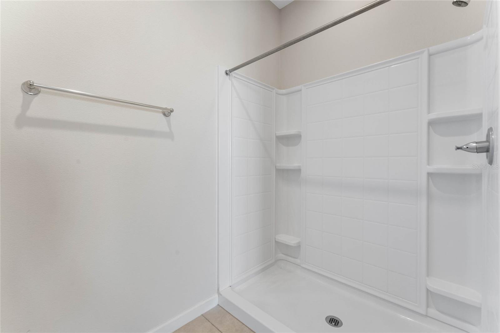 555 MEADOW POINTE DR, HAINES CITY, FL, 33844