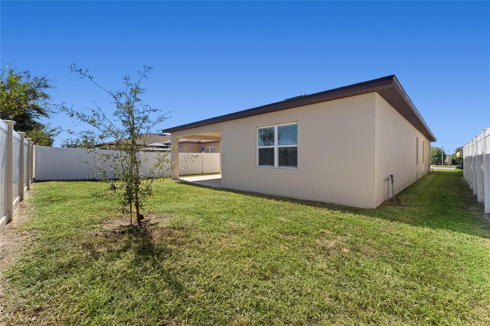 555 MEADOW POINTE DR, HAINES CITY, FL, 33844