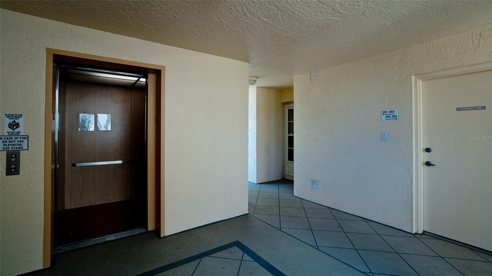 4110 IRONWOOD CIR #303, BRADENTON, FL, 34209