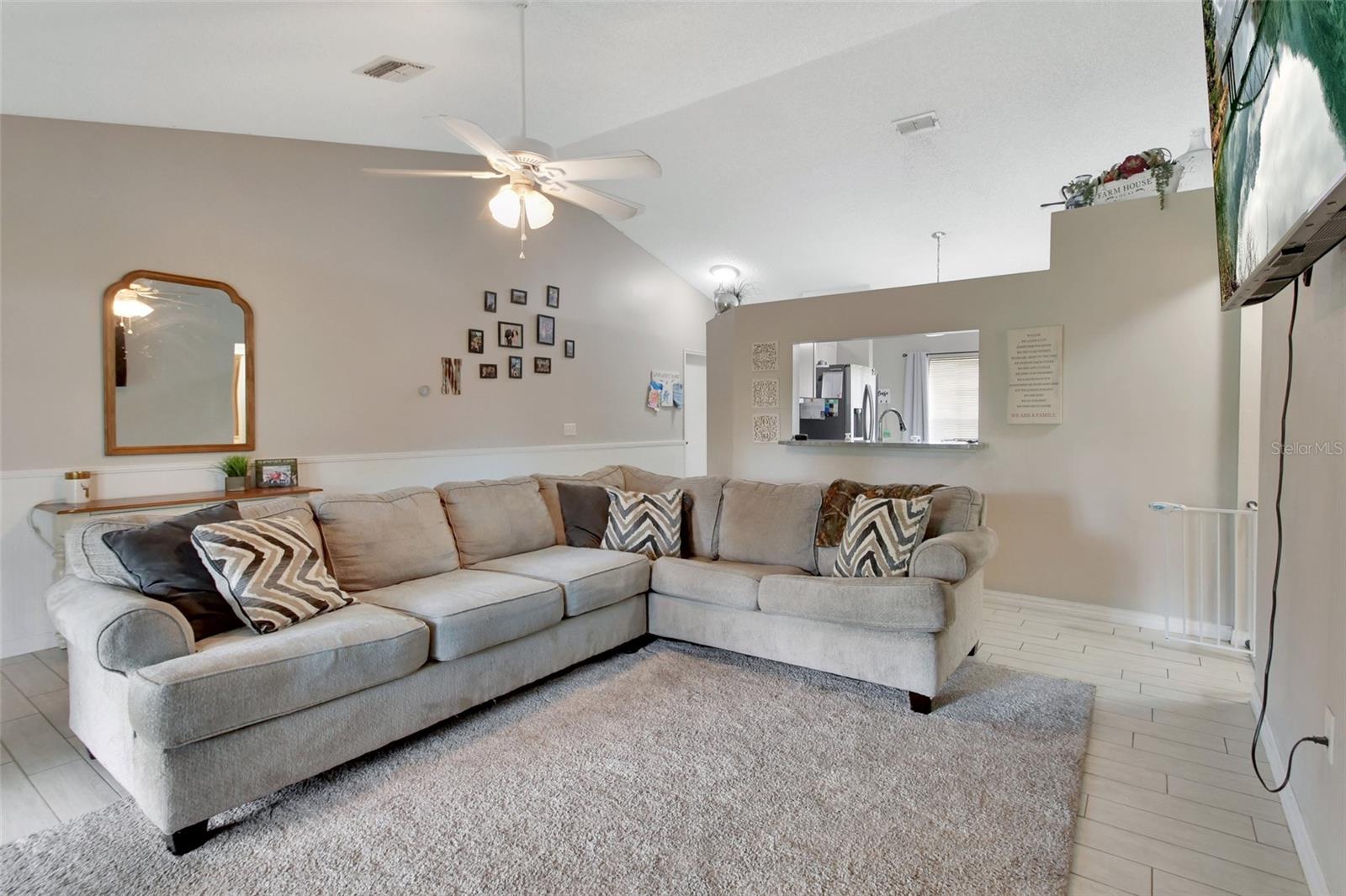 2045 3RD AVE, DELAND, FL, 32724