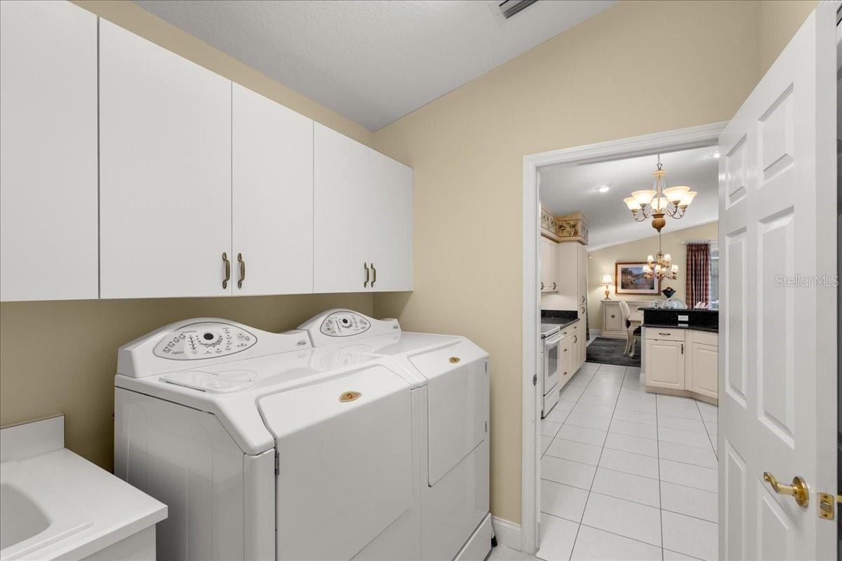 1383 COCONUT PALM CIR, PORT ORANGE, FL, 32128