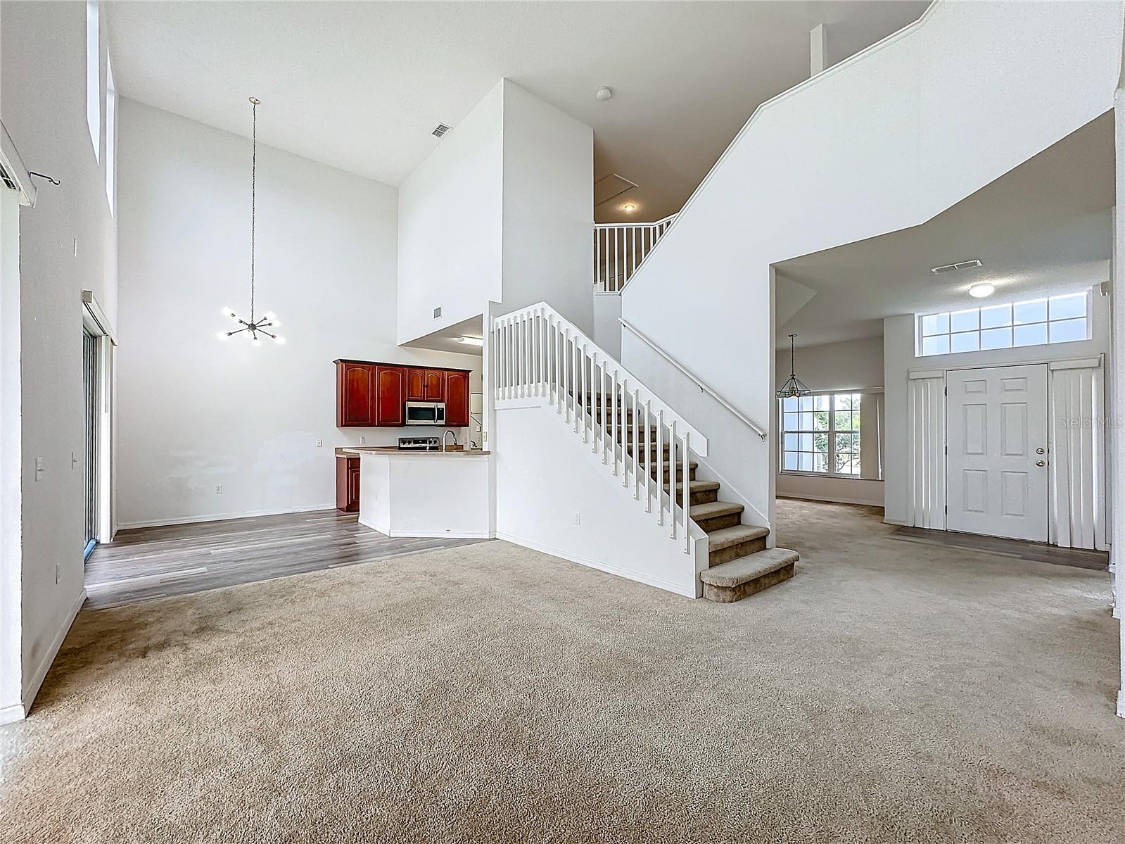 223 ABBOTSBURY DR, KISSIMMEE, FL, 34758