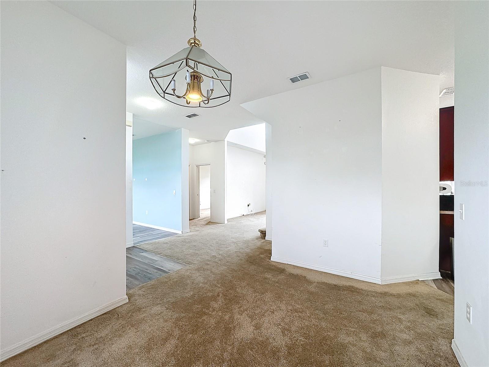 223 ABBOTSBURY DR, KISSIMMEE, FL, 34758