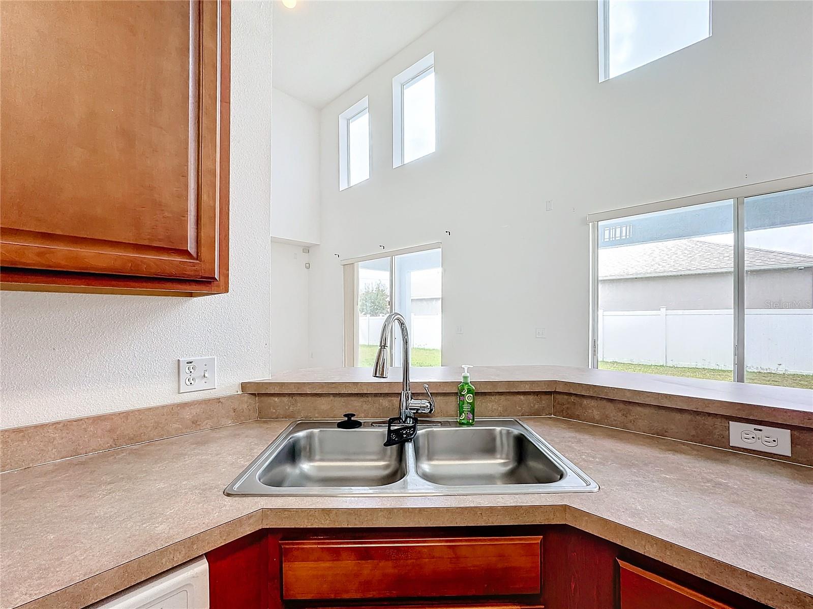 223 ABBOTSBURY DR, KISSIMMEE, FL, 34758