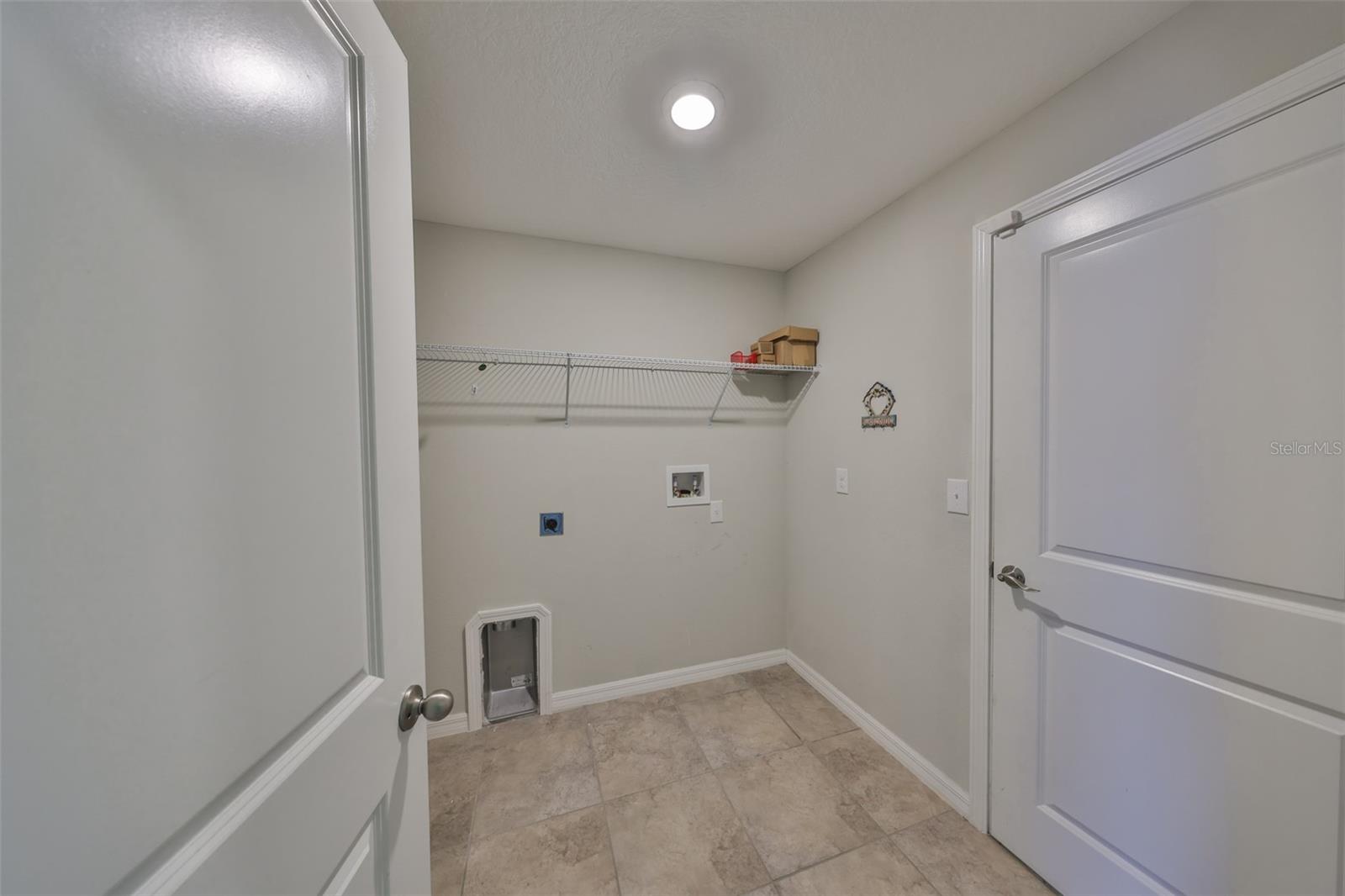 7119 SALT RIVER AVE, SUN CITY CENTER, FL, 33573