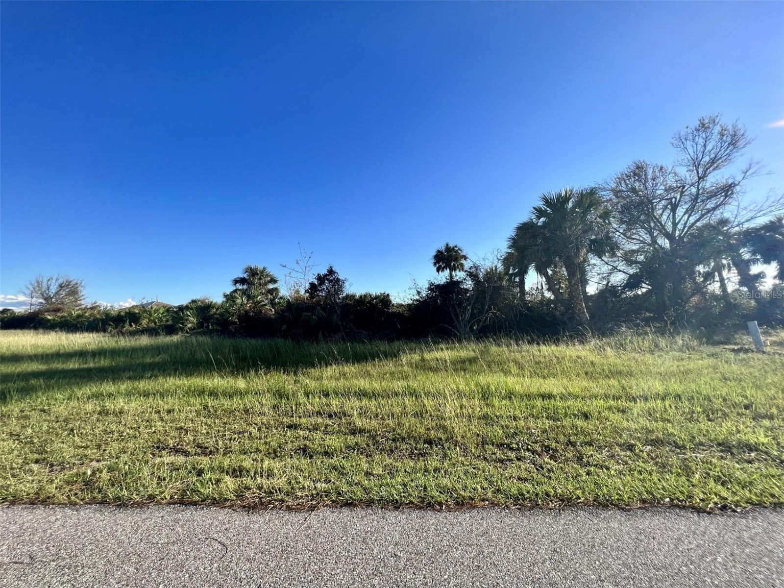 443 ALBATROSS RD, ROTONDA WEST, FL, 33947