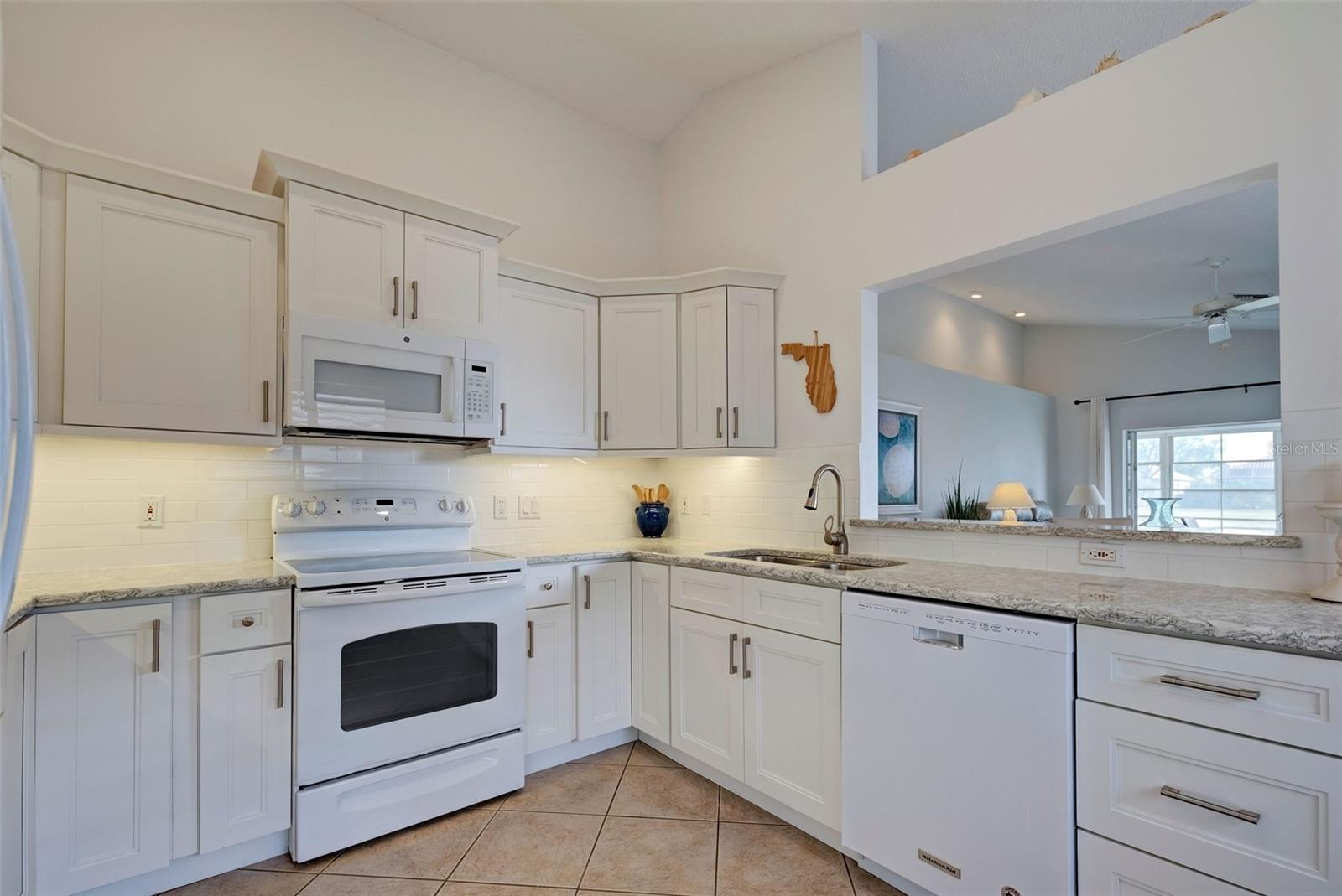 1342 CAPRI ISLES BLVD #14, VENICE, FL, 34292