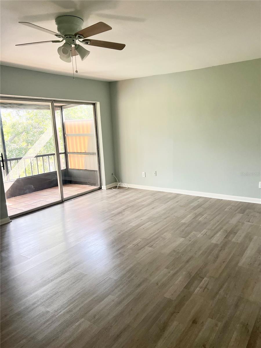 9205 TUDOR DR #C209, TAMPA, FL, 33615