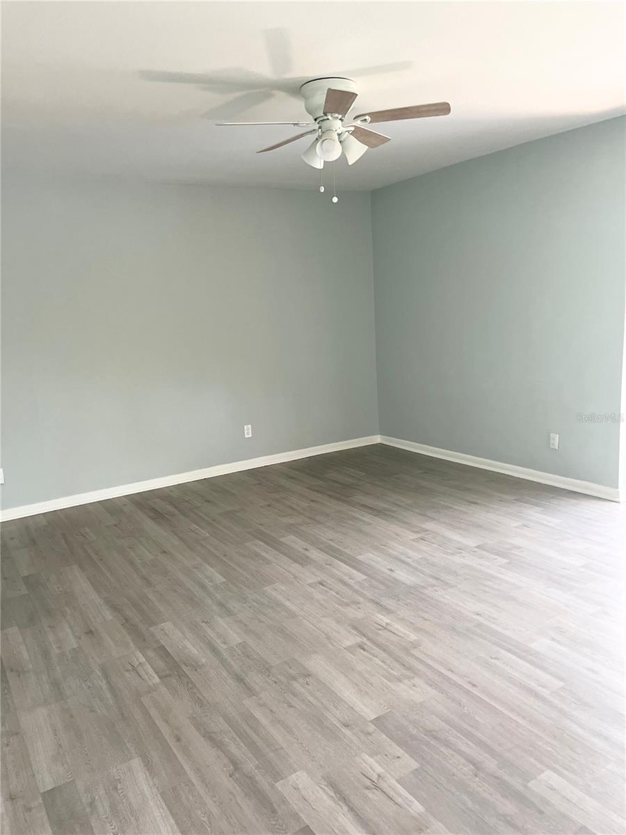 9205 TUDOR DR #C209, TAMPA, FL, 33615