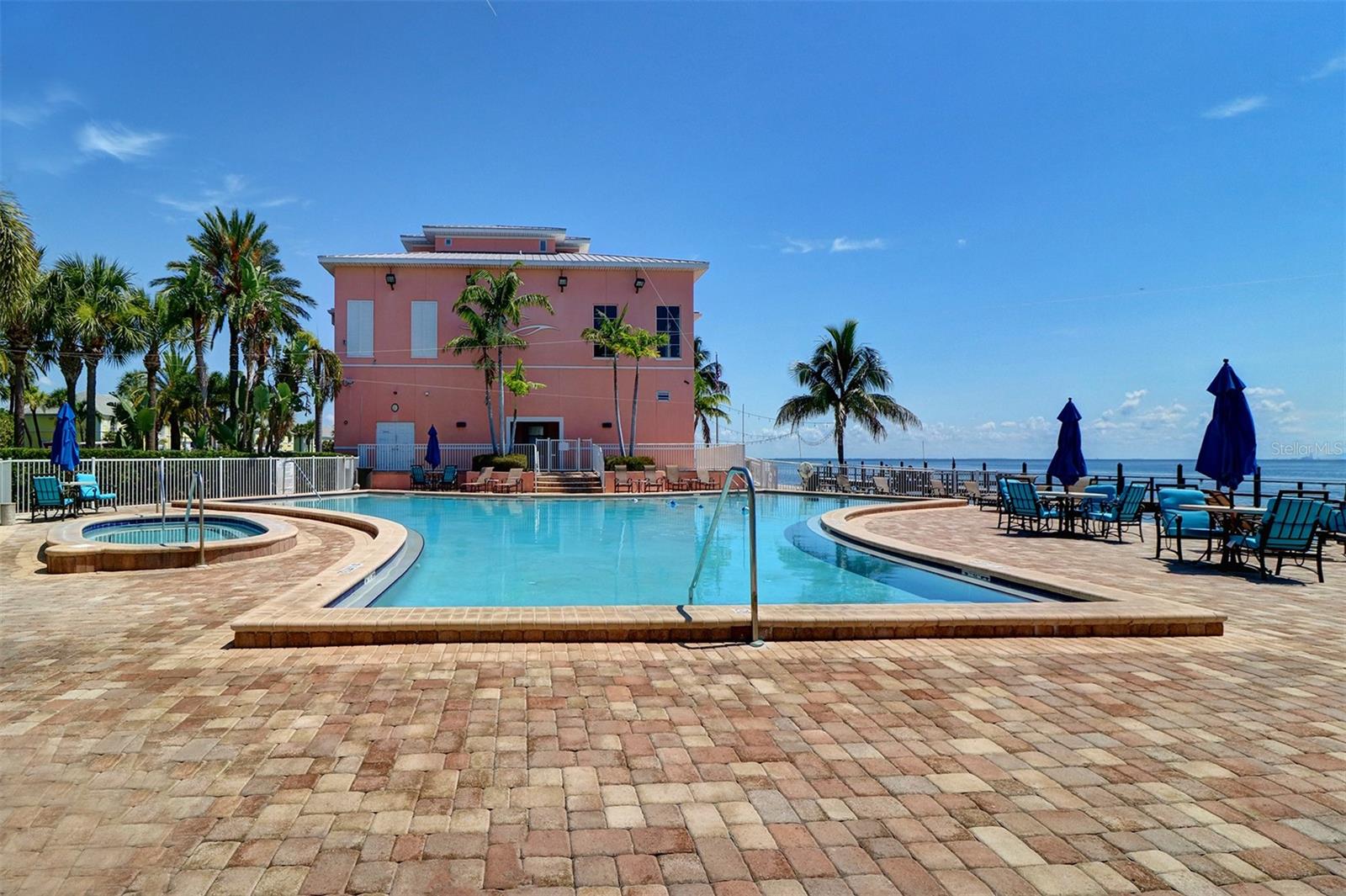 151 SEA HORSE DR SE #H, ST PETERSBURG, FL, 33705