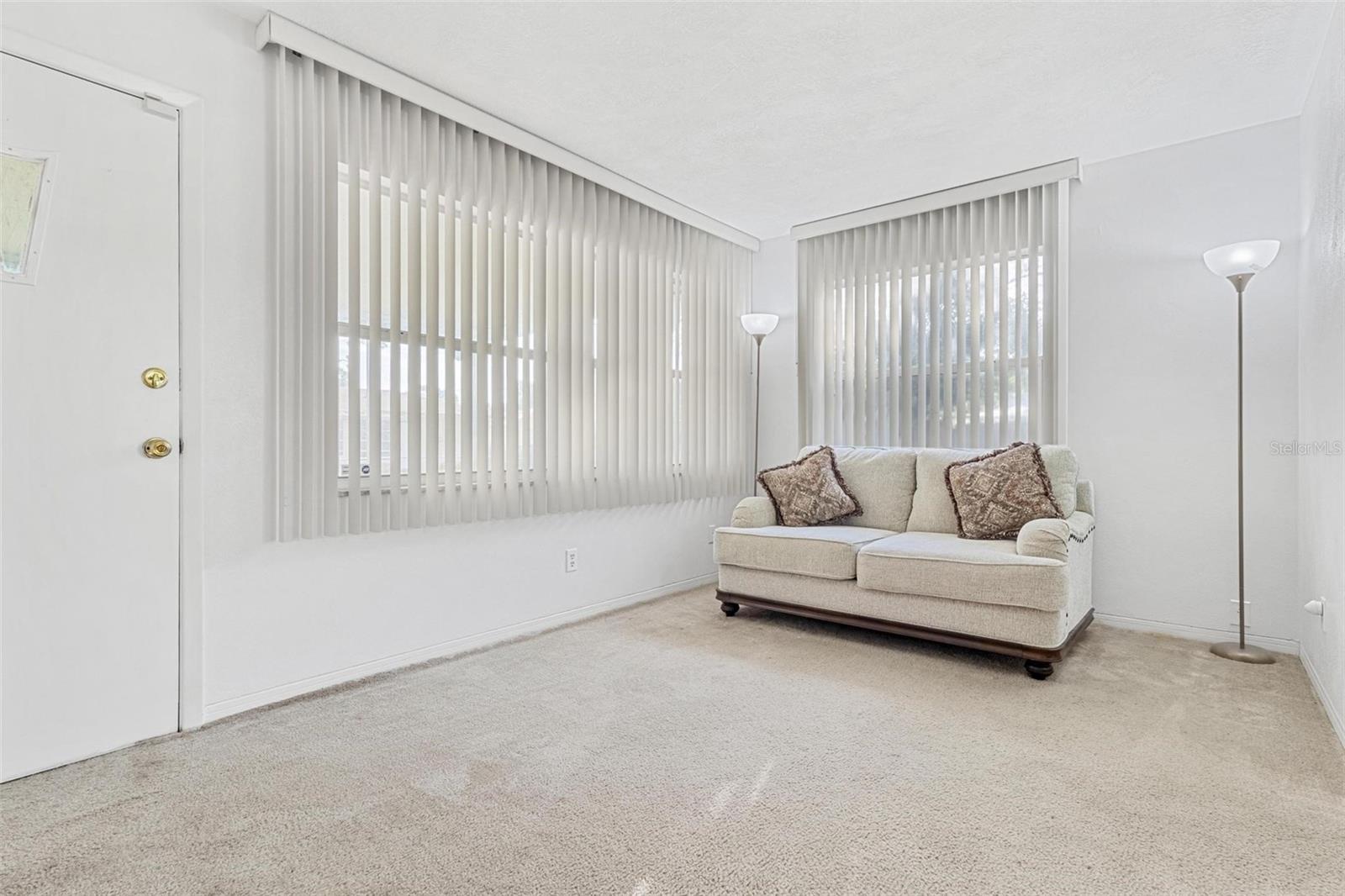 1366 62 PL S, ST PETERSBURG, FL, 33705