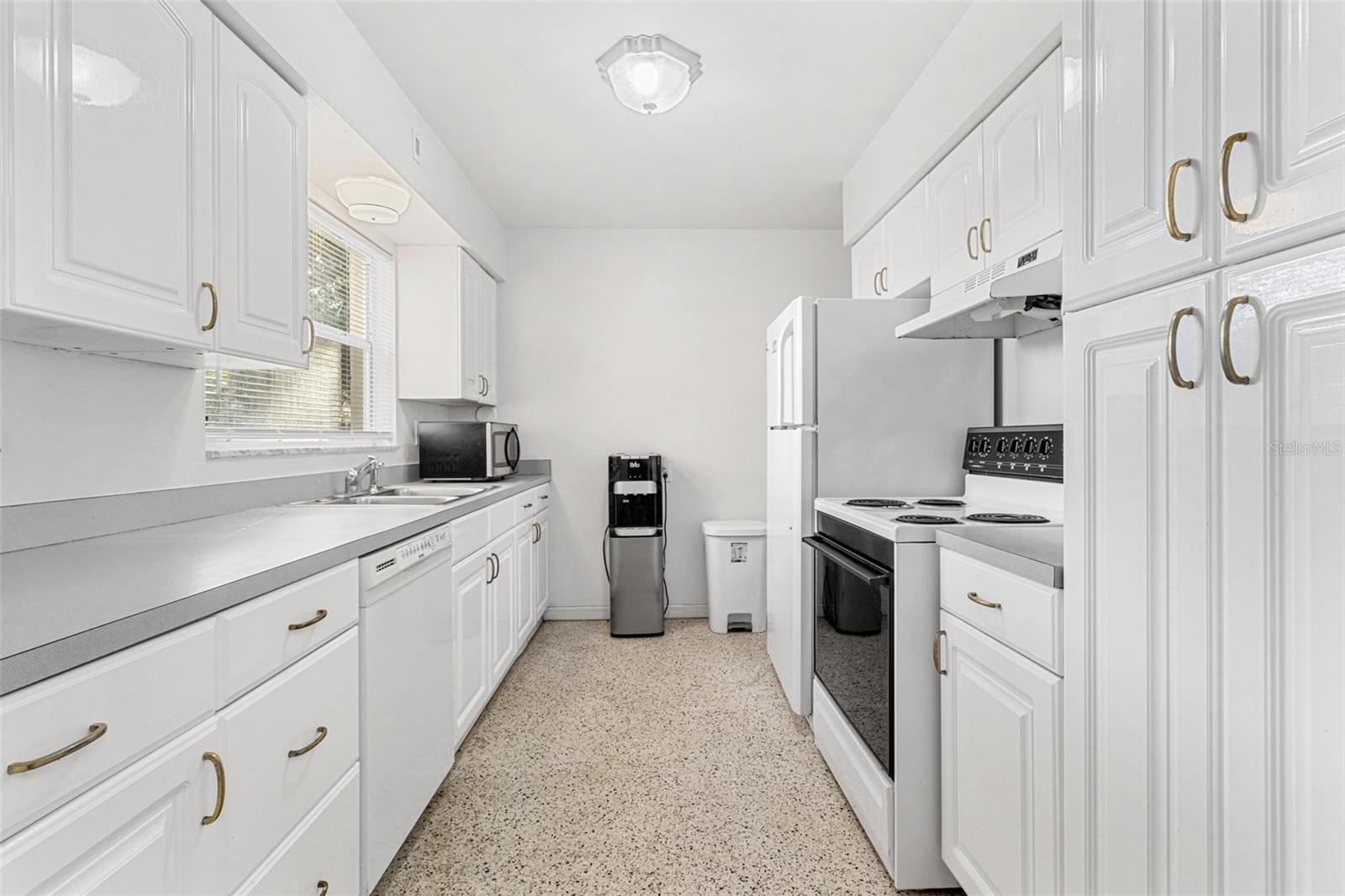 1366 62 PL S, ST PETERSBURG, FL, 33705