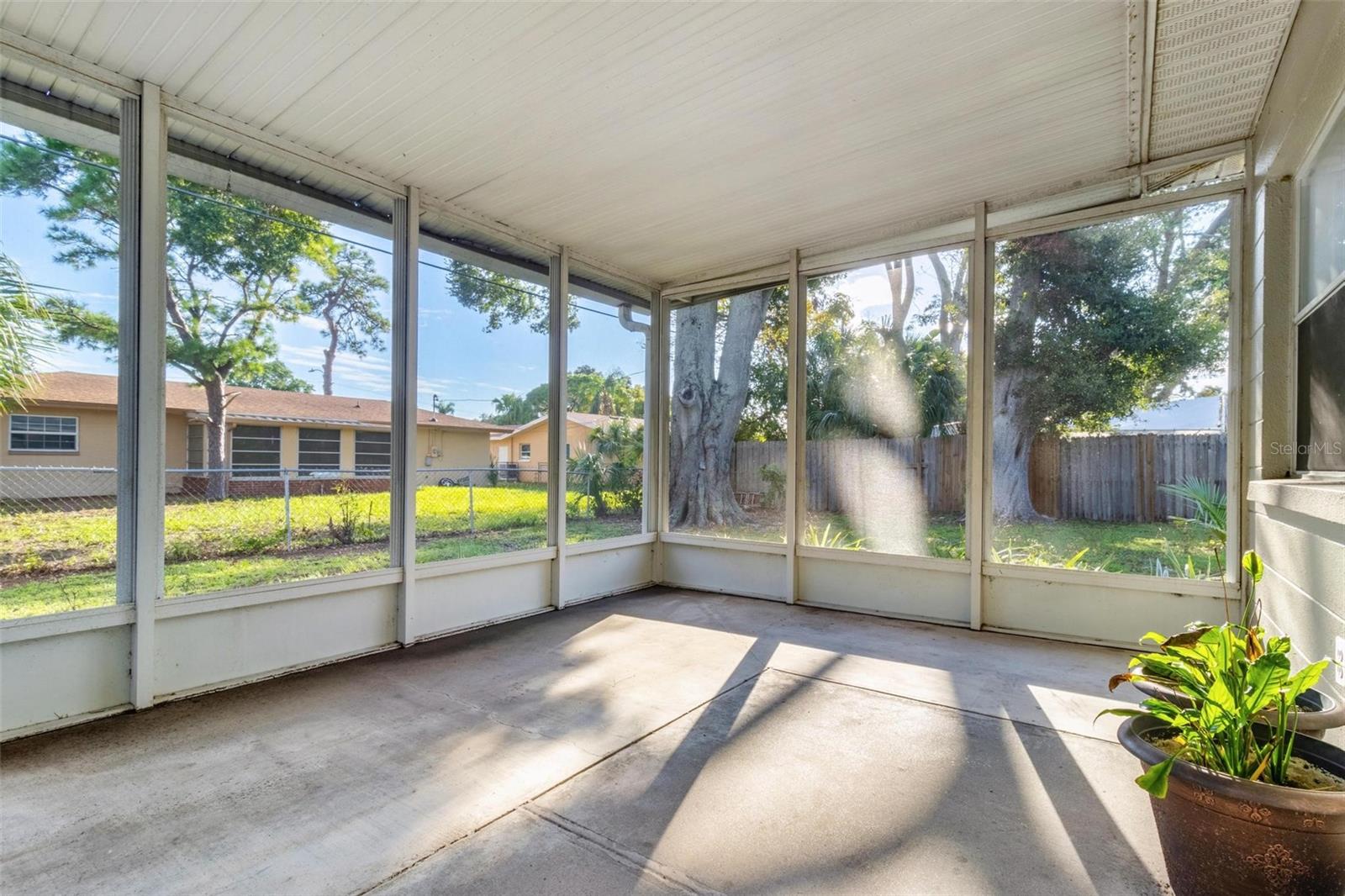 1366 62 PL S, ST PETERSBURG, FL, 33705