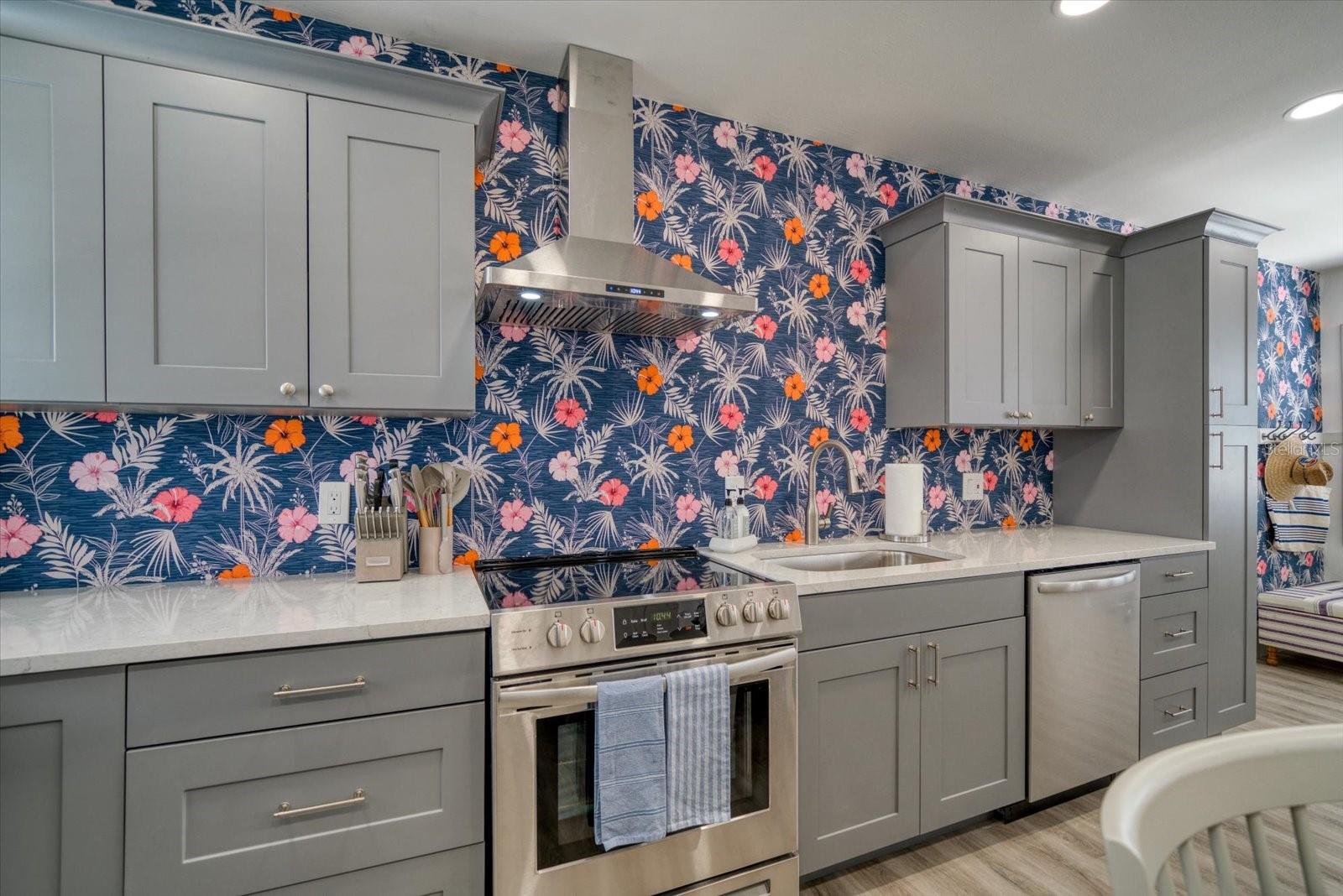 963 HIGHLAND AVE, DUNEDIN, FL, 34698