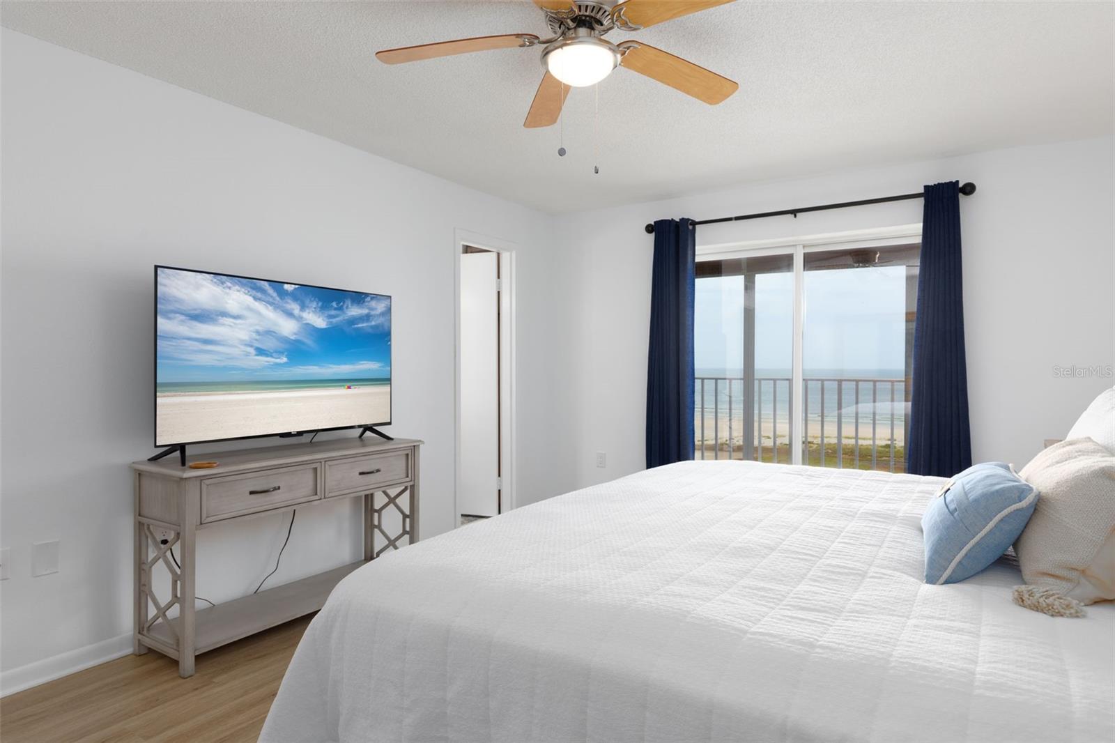 11000 GULF BLVD #1002, TREASURE ISLAND, FL, 33706