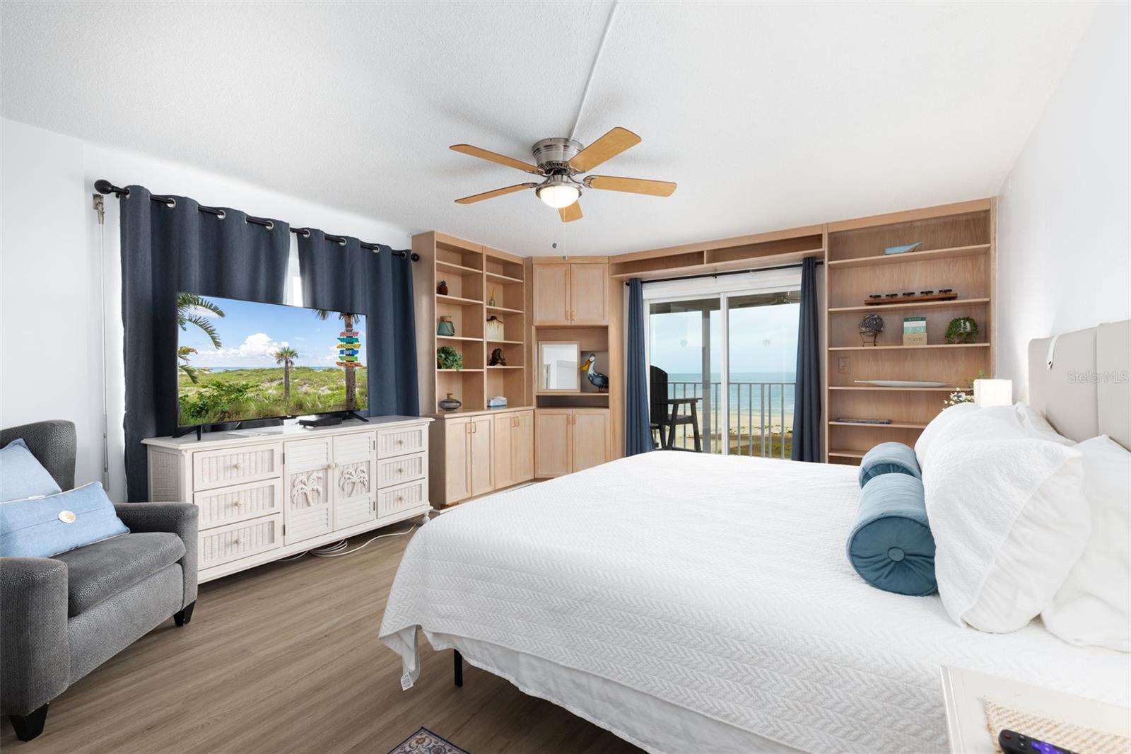 11000 GULF BLVD #1002, TREASURE ISLAND, FL, 33706