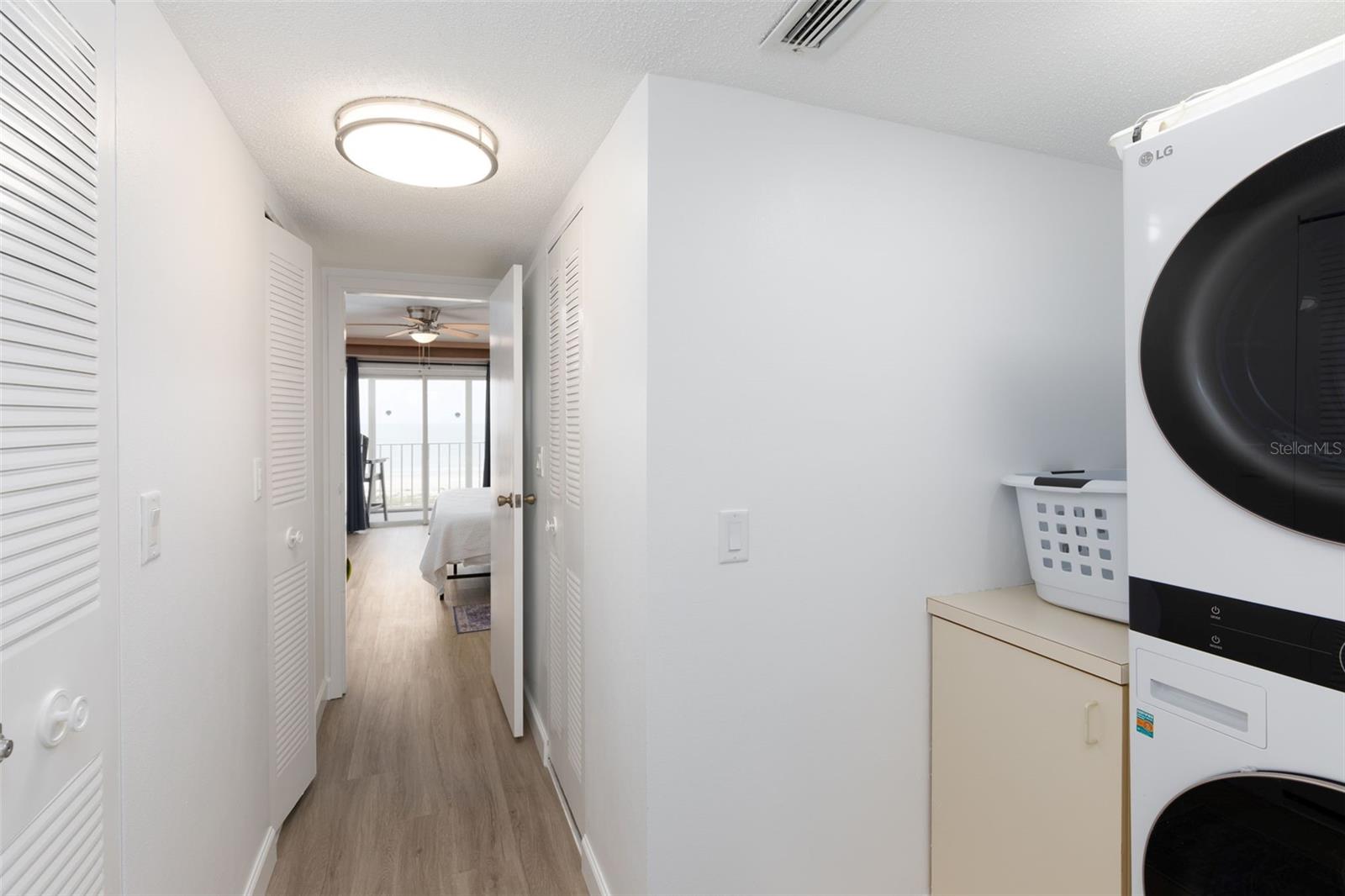 11000 GULF BLVD #1002, TREASURE ISLAND, FL, 33706