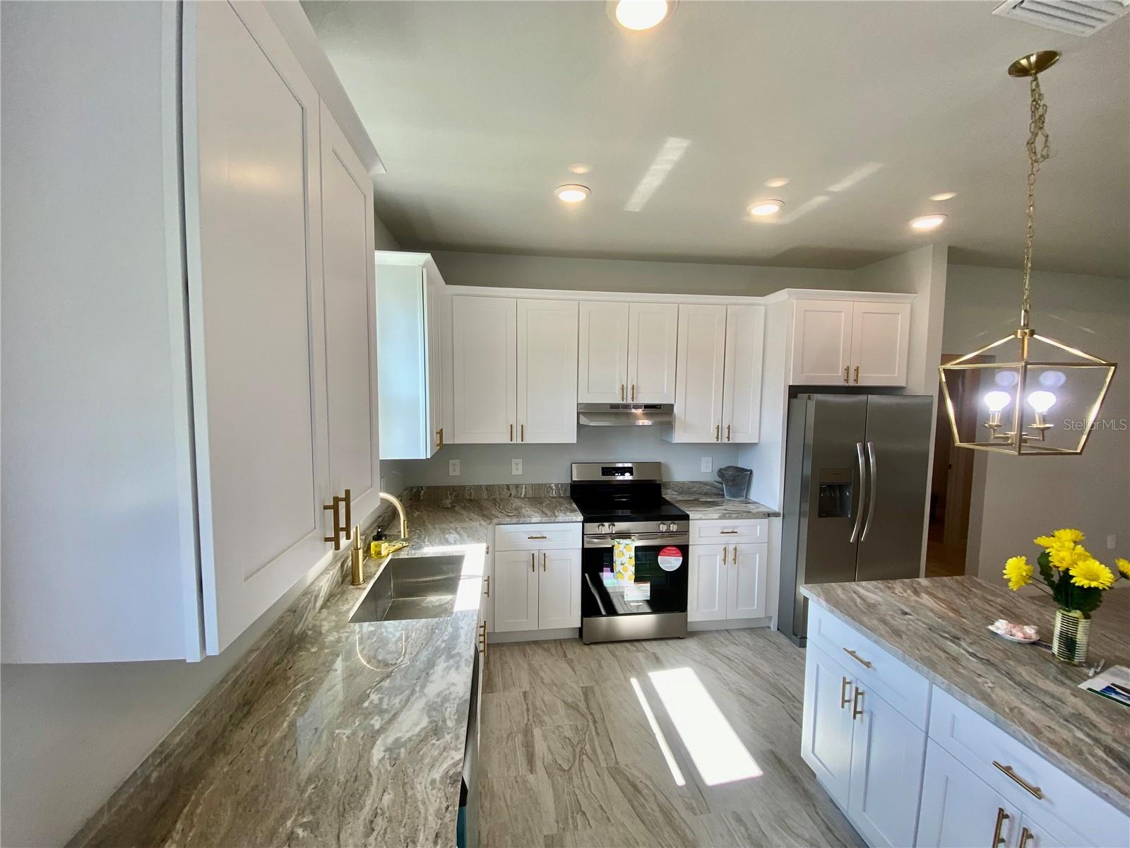 812 HANOVER AVE, SEBRING, FL, 33872