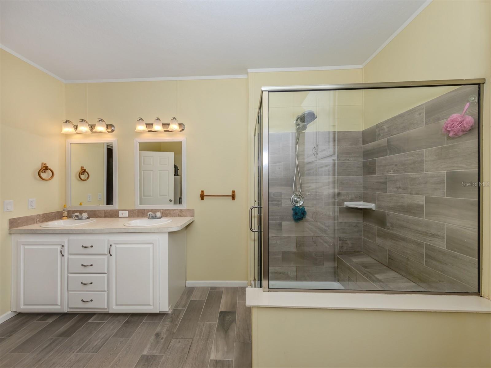105 IRENE ST S, NOKOMIS, FL, 34275