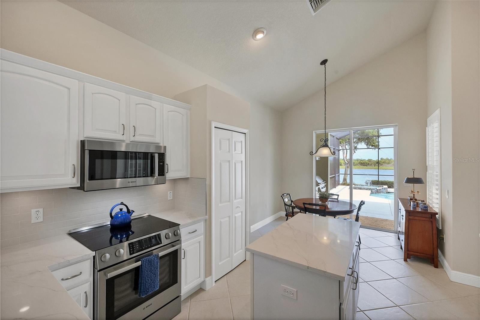 23787 WAVERLY CIR, VENICE, FL, 34293