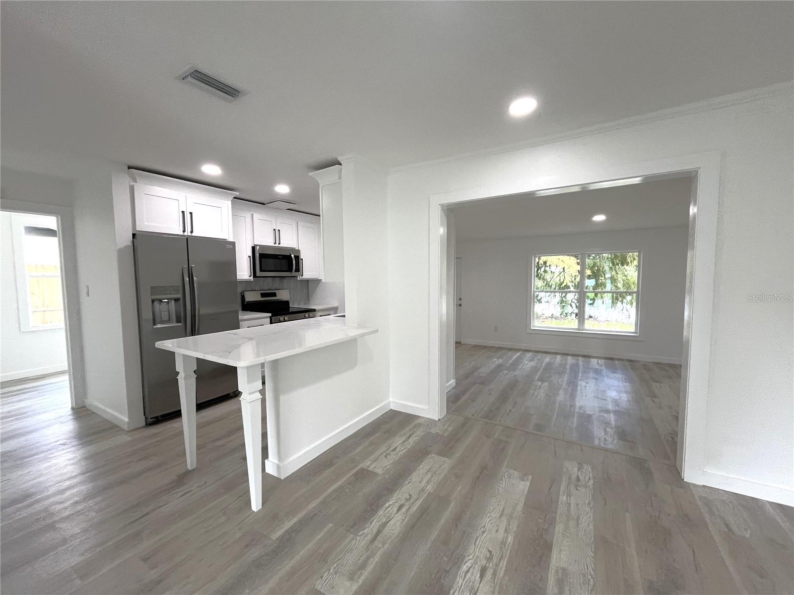 1508 CREST AVE, LEESBURG, FL, 34748