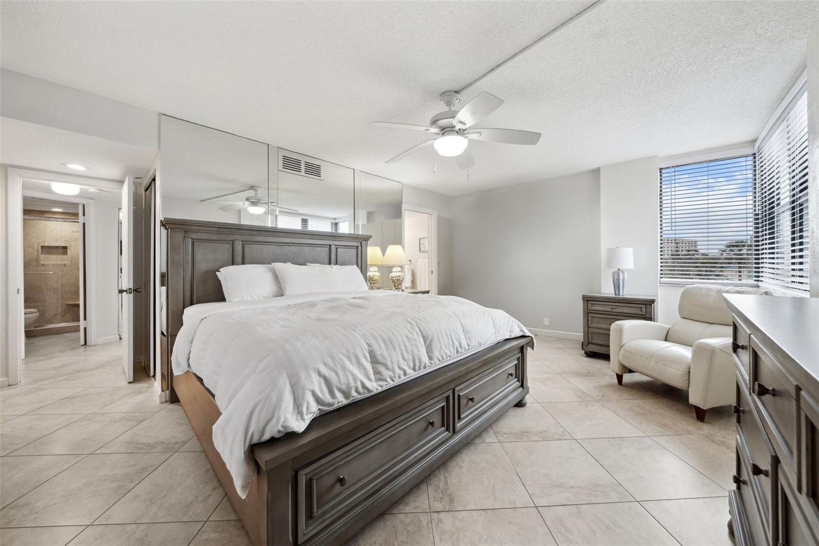 5855 MIDNIGHT PASS RD #319, SARASOTA, FL, 34242