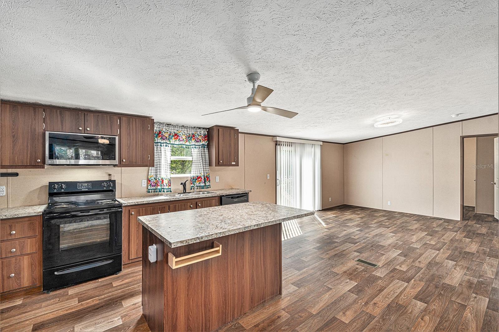 6327 W CHERRYWOOD ST, CRYSTAL RIVER, FL, 34429