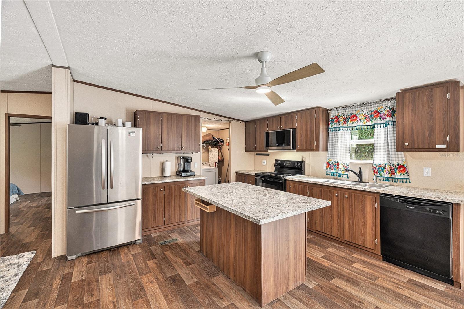 6327 W CHERRYWOOD ST, CRYSTAL RIVER, FL, 34429