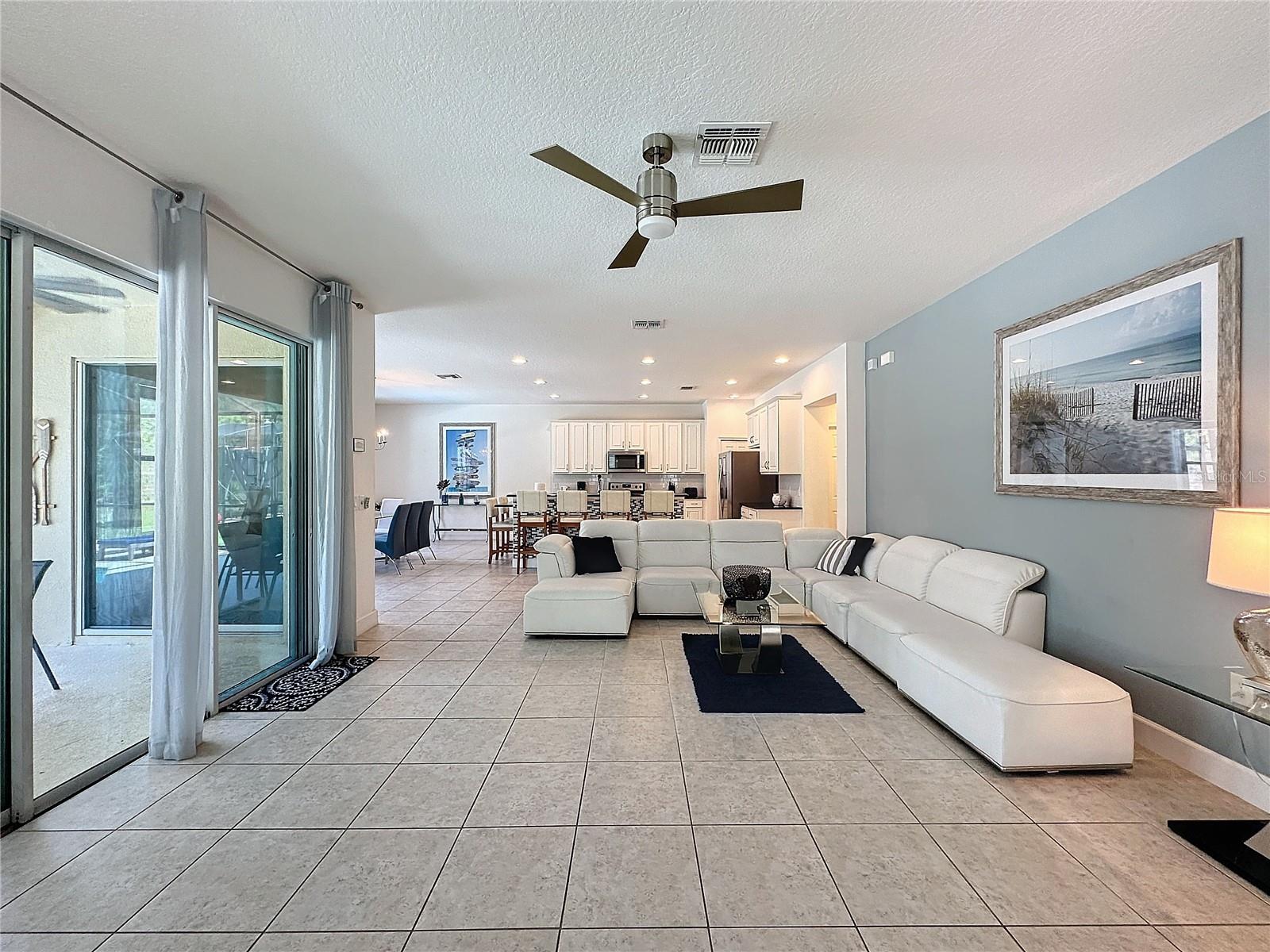 416 ORANGE COSMOS BLVD, DAVENPORT, FL, 33837