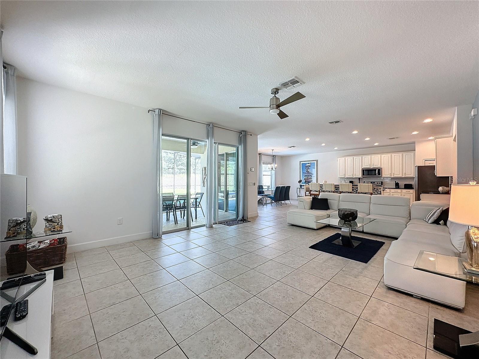 416 ORANGE COSMOS BLVD, DAVENPORT, FL, 33837