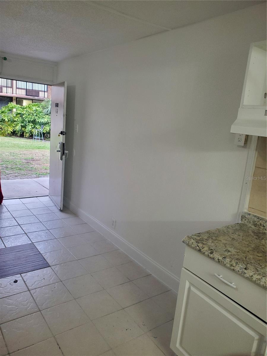 S5113621 Property Photo