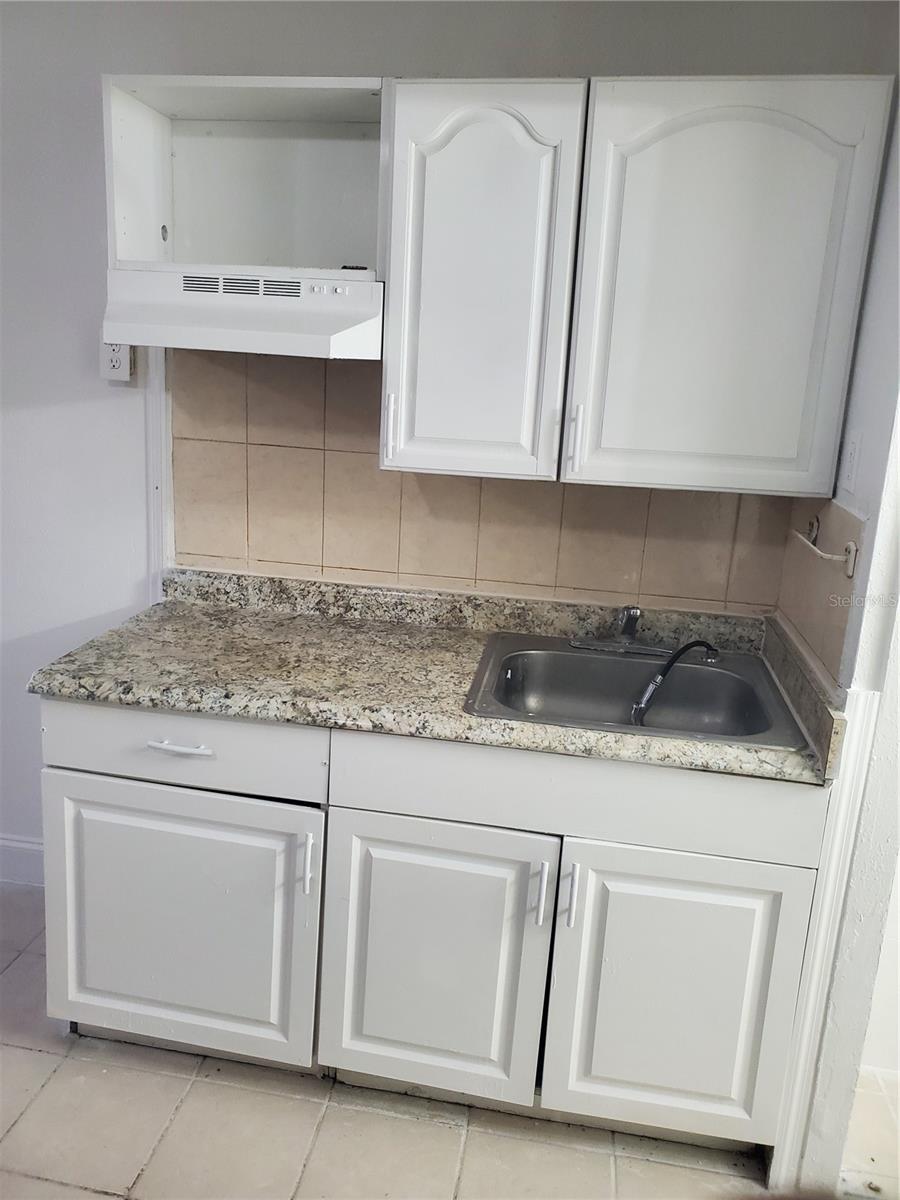 S5113621 Property Photo