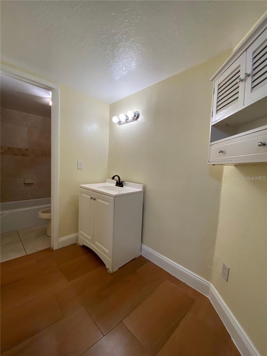 2432 LEMON TREE LN #B, ORLANDO, FL, 32839