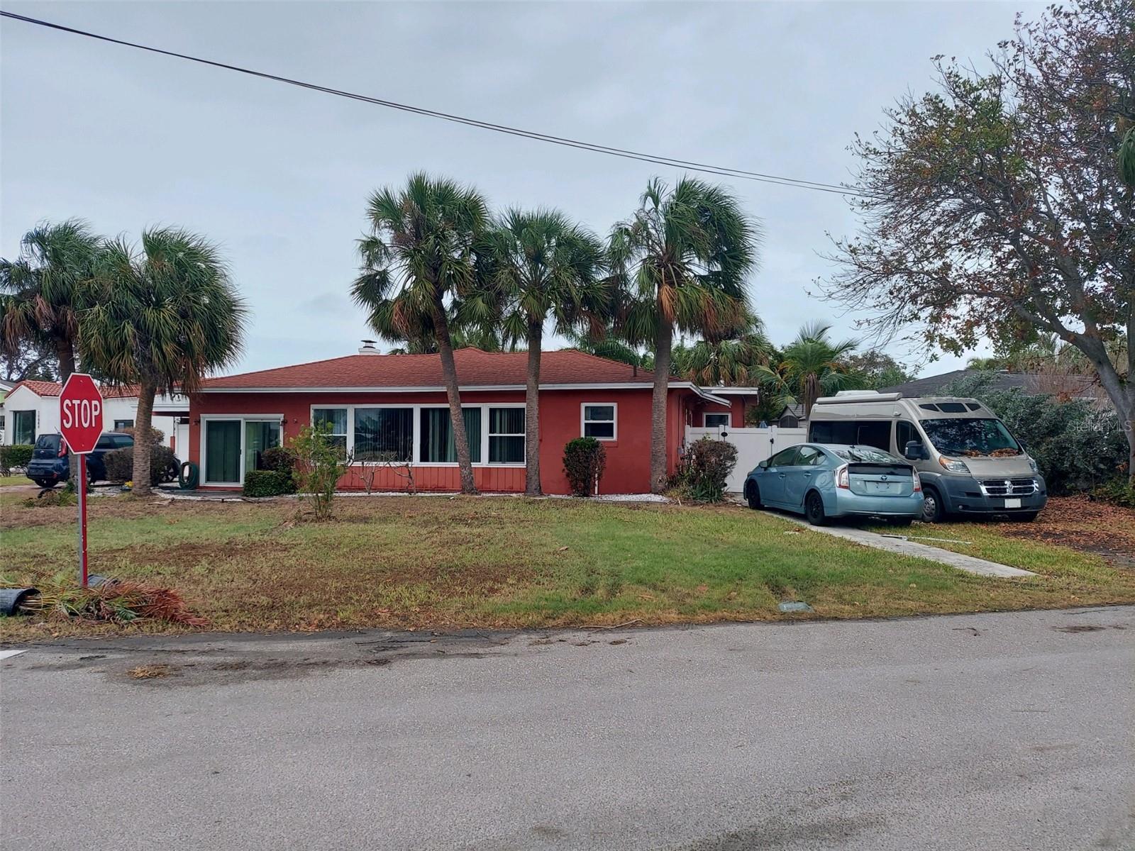 15806 REDINGTON DR, REDINGTON BEACH, FL, 33708