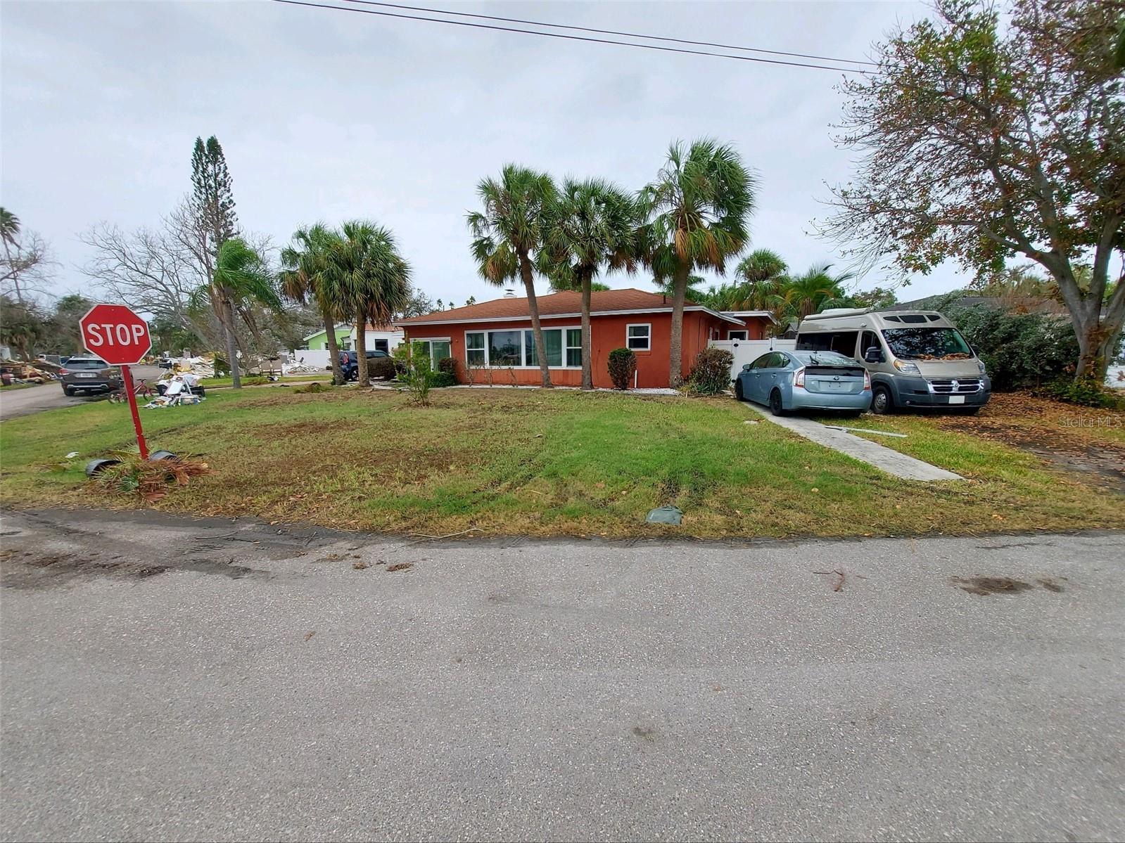15806 REDINGTON DR, REDINGTON BEACH, FL, 33708