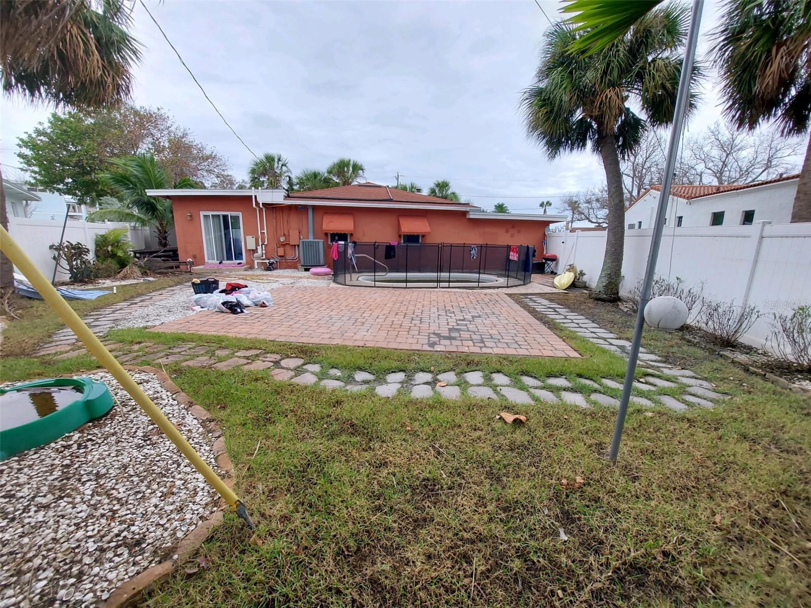 15806 REDINGTON DR, REDINGTON BEACH, FL, 33708