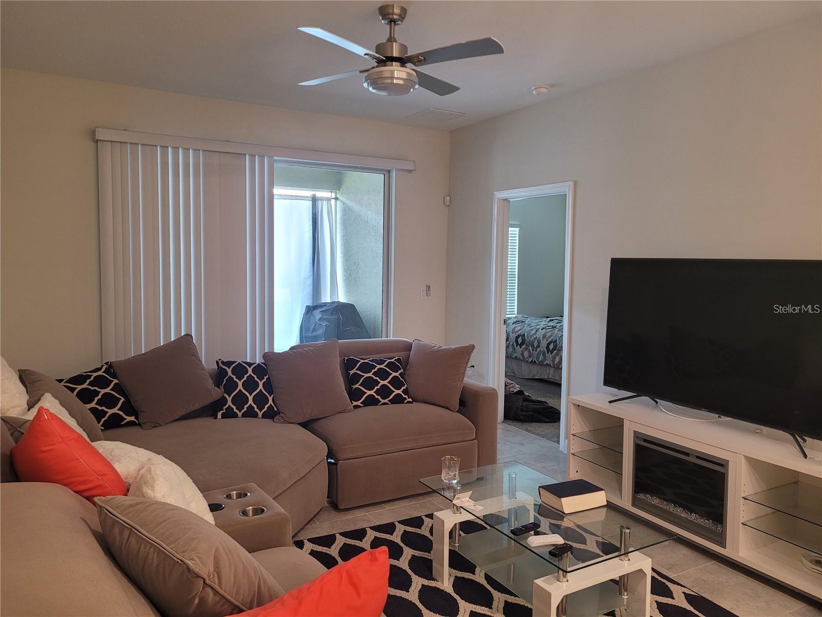 1054 QUAKER RIDGE LN, DAVENPORT, FL, 33896