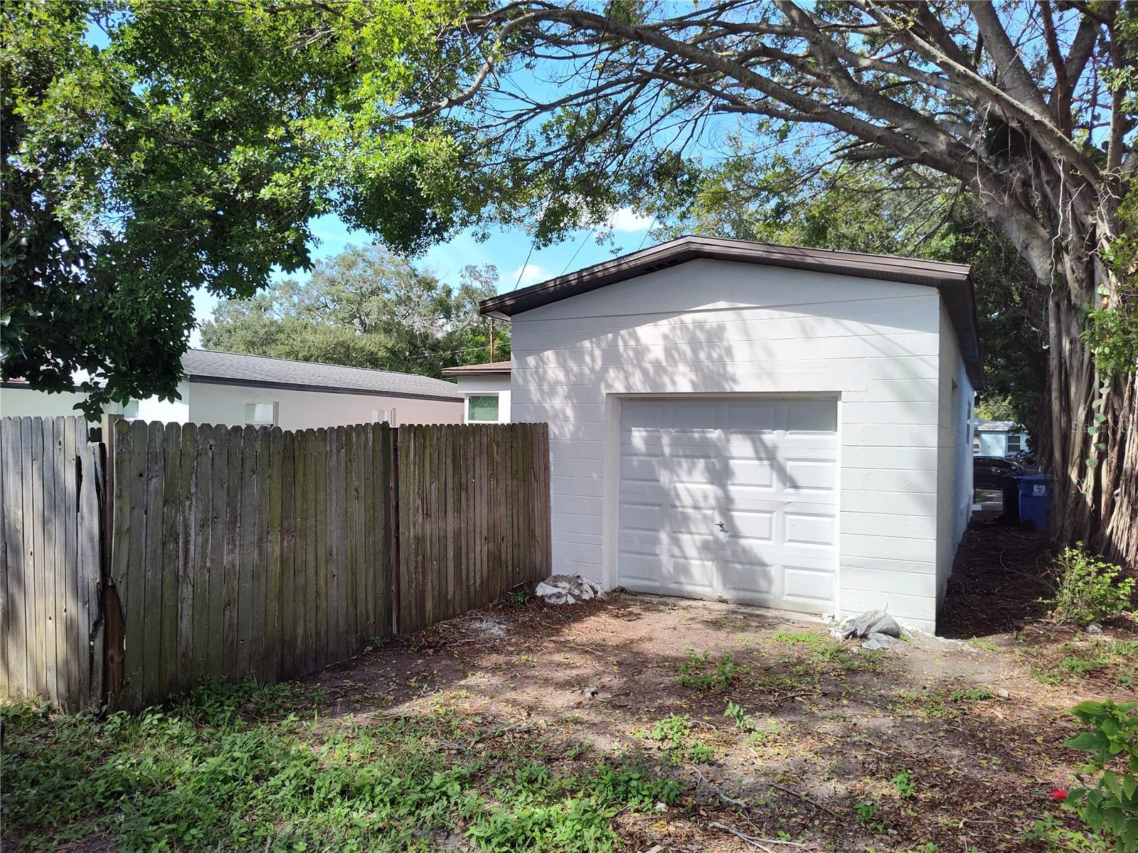 2450 MELROSE AVE S, ST PETERSBURG, FL, 33712