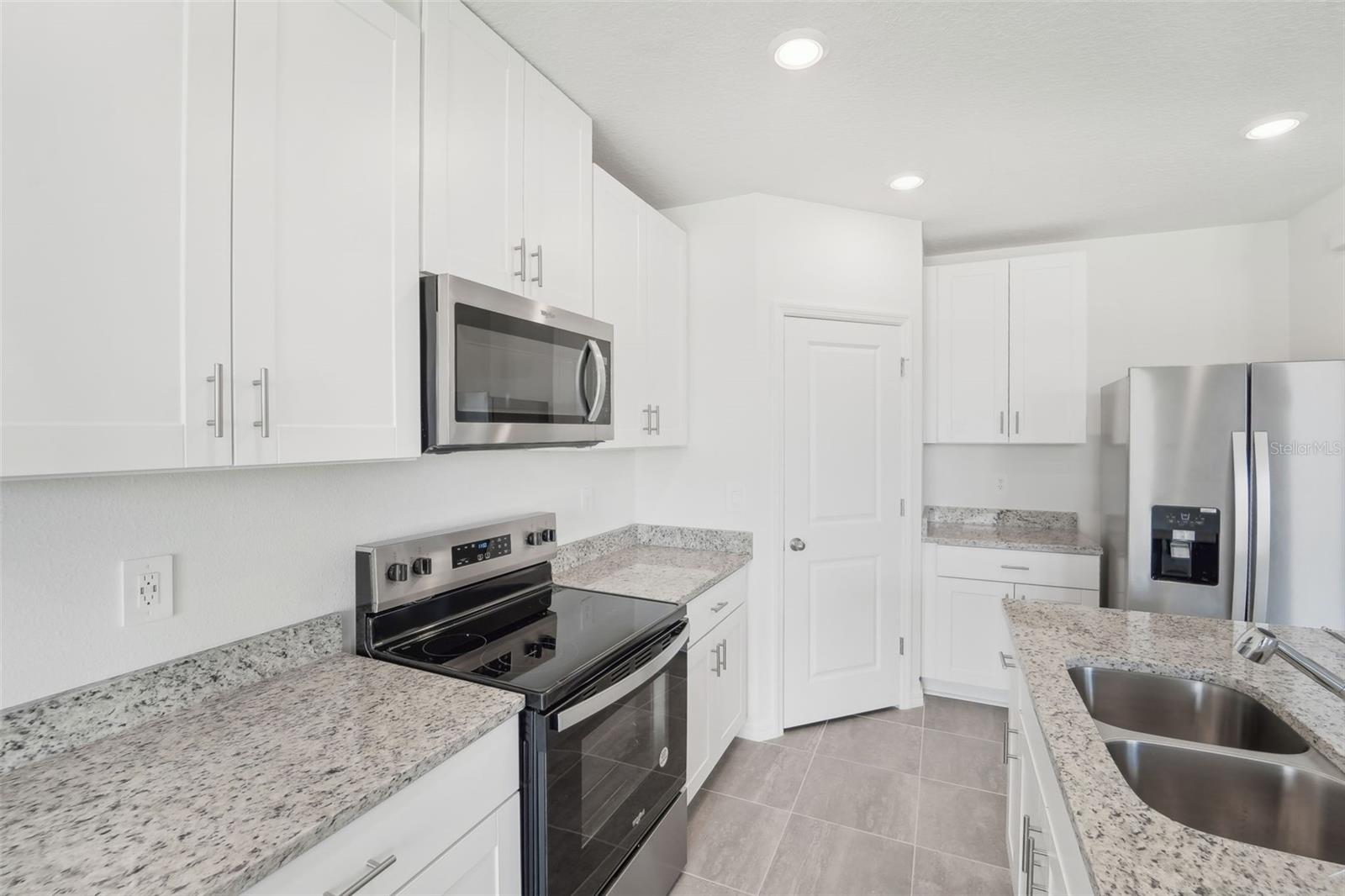 184 LAZY SHORE DR, NOKOMIS, FL, 34275